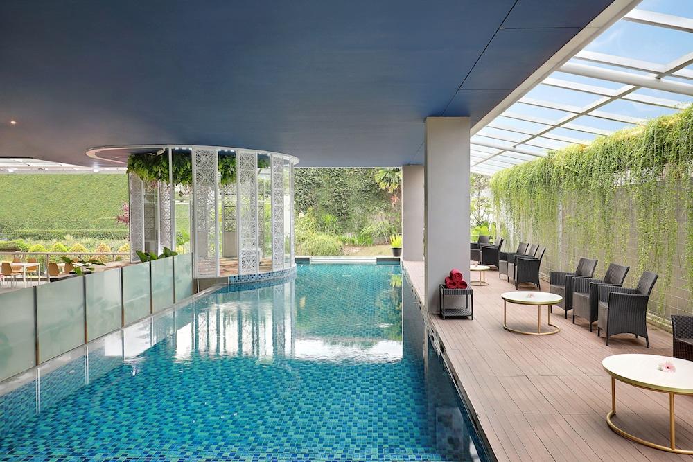 Mercure Bandung Nexa Supratman Exterior foto