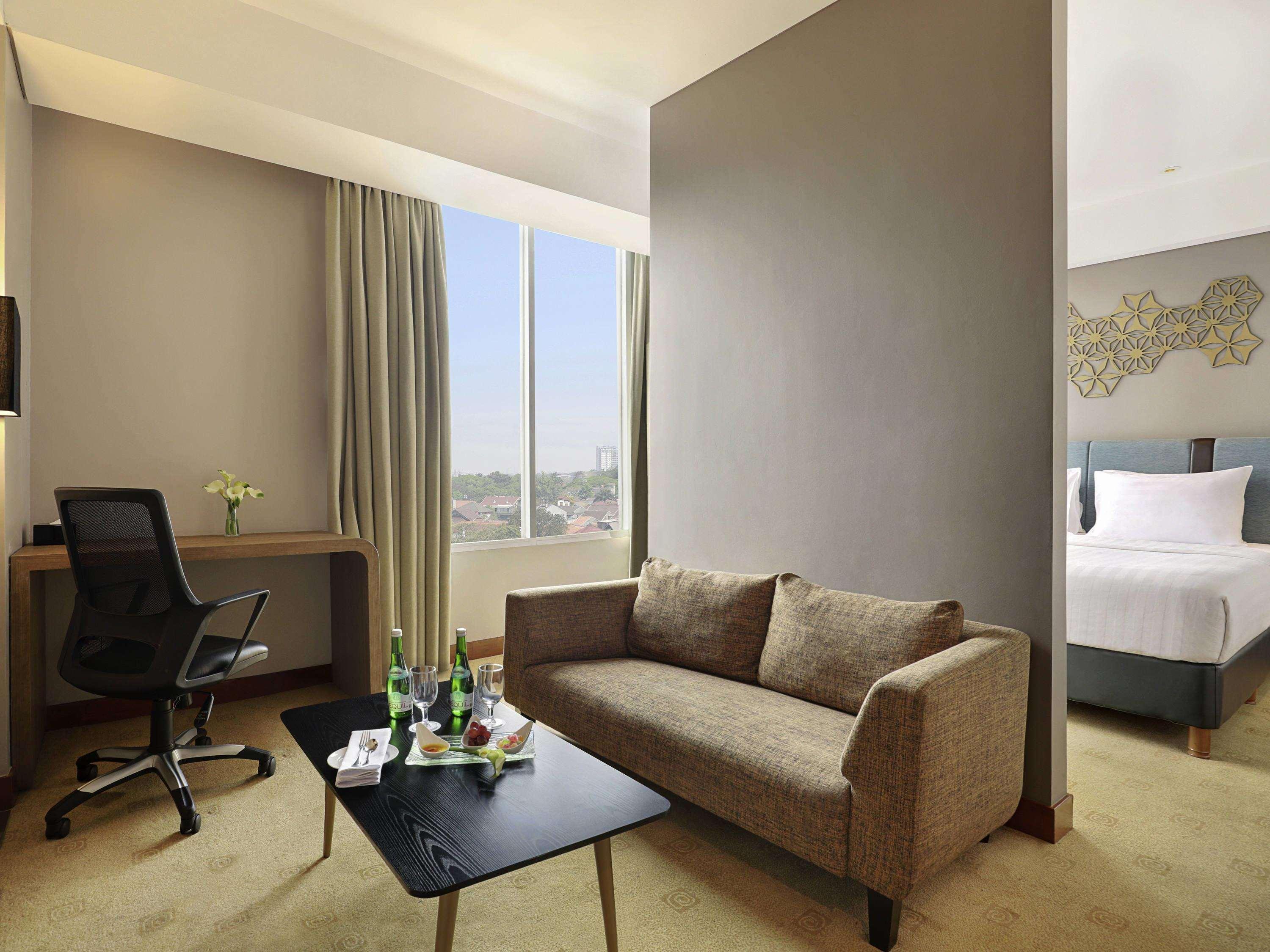 Mercure Bandung Nexa Supratman Exterior foto